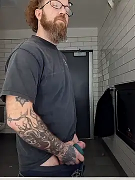 Snapshot of PNTlooker256 chatting on 02.18.26 PNTlooker256 online show from 02.18.26