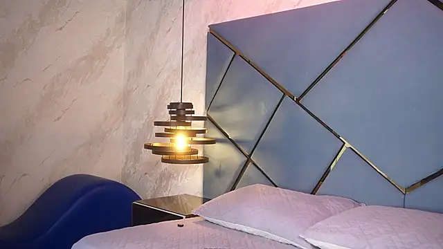 Snapshot of ammy_durand chatting on 02.19.26 ammy durand online show from 02.19.26