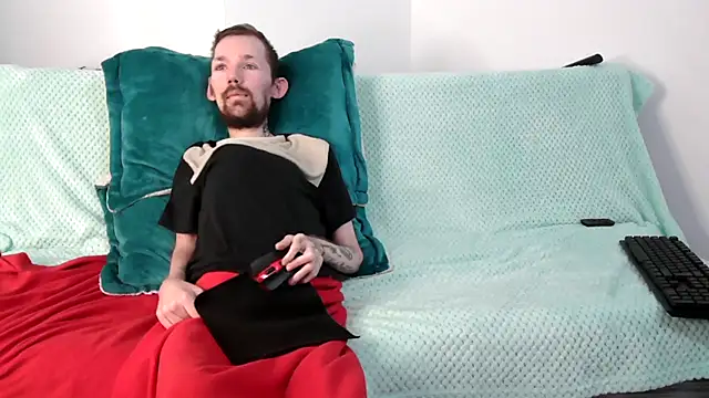 Sophia and Thomas online show from 11.08.25