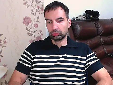 Leo 1617 online show from 10.31.25