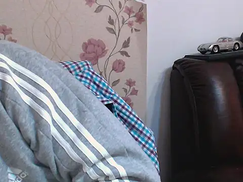 Leo 1617 online show from 03.28.26