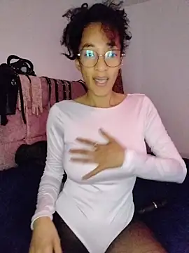 Snapshot of SamaraMartinez chatting on 07.02.26 SamaraMartinez online show from 07.02.26