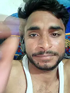 Snapshot of vkhotboy143 chatting on 12.22.24 vkhotboy143 online show from 12.22.24