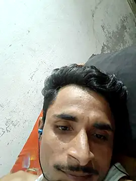 Snapshot of vkhotboy143 chatting on 10.05.25 vkhotboy143 online show from 10.05.25