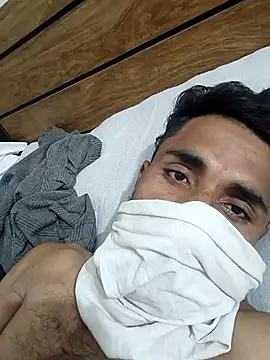 Snapshot of vkhotboy143 chatting on 11.20.25 vkhotboy143 online show from 11.20.25