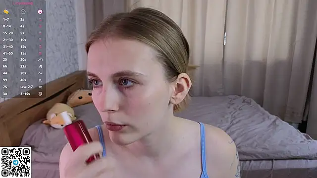 HalieCross online show from 01.27.25