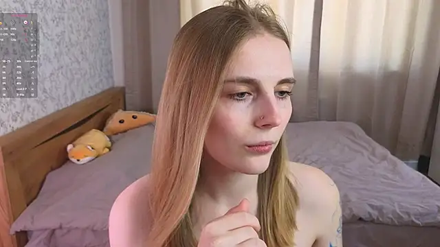 HalieCross online show from 02.11.25