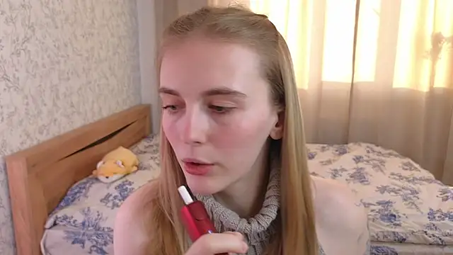 HalieCross online show from 02.27.25