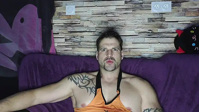 XxBigboybandxX online show from 03.04.25