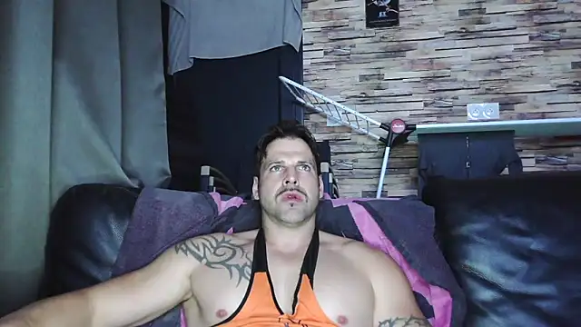 XxBigboybandxX online show from 12.13.25