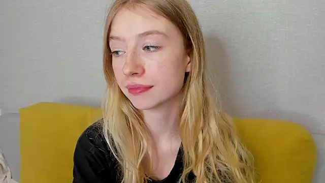 Snapshot of minidivaa_ chatting on 02.27.25 minidivaa online show from 02.27.25