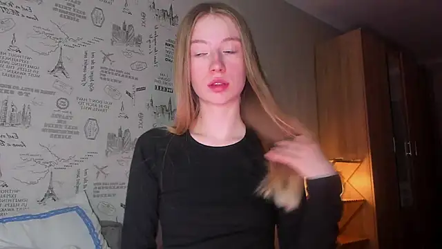 minidivaa  online show from 11.02.25