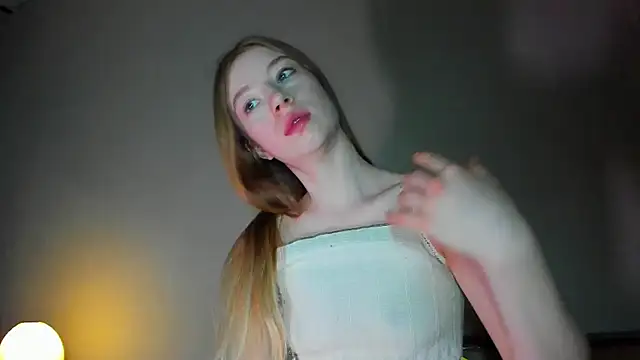 minidivaa  online show from 04.04.26