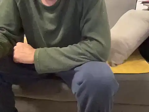 Snapshot of 4small4inchlol chatting on 01.18.26 4small4inchlol online show from 01.18.26