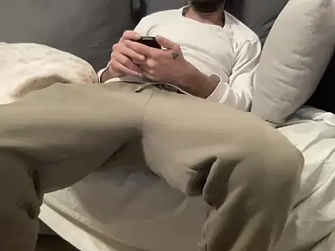 Snapshot of 4small4inchlol chatting on 02.03.26 4small4inchlol online show from 02.03.26