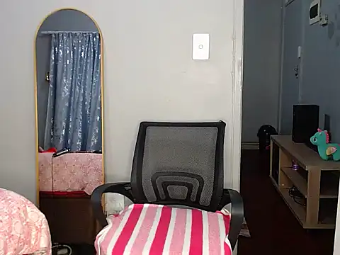 MissBigNipples online show from 01.10.26