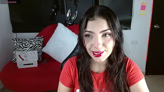 Carolaine69  online show from 04.17.26