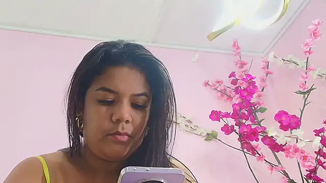 almendraevans online show from 02.23.25