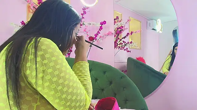 almendraevans online show from 11.14.25