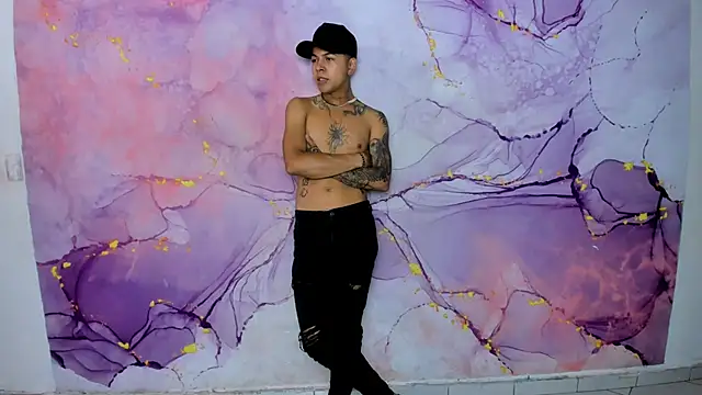 Snapshot of Sweet_nikki_2 chatting on 12.22.24 Sweet nikki 2 online show from 12.22.24