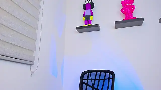 Gangster Girl online show from 12.29.24