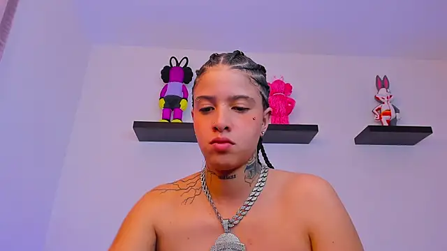 Gangster Girl online show from 02.23.25