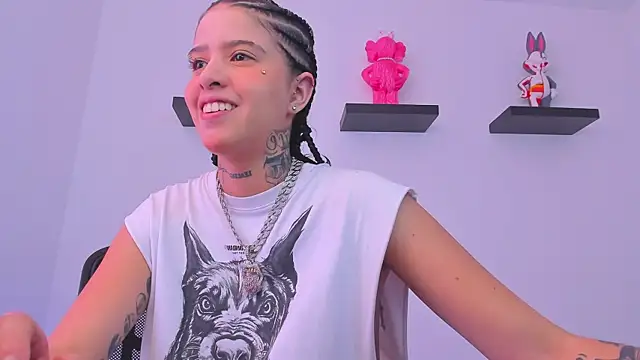 Gangster Girl online show from 02.25.25