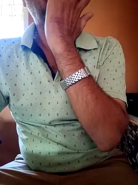Snapshot of daddy_indian chatting on 02.07.25 daddy indian online show from 02.07.25