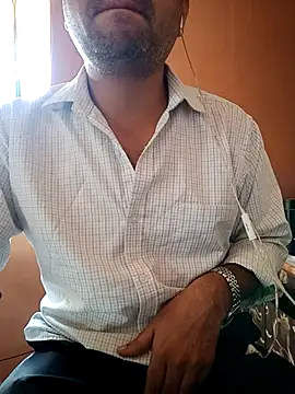 Snapshot of daddy_indian chatting on 03.19.25 daddy indian online show from 03.19.25