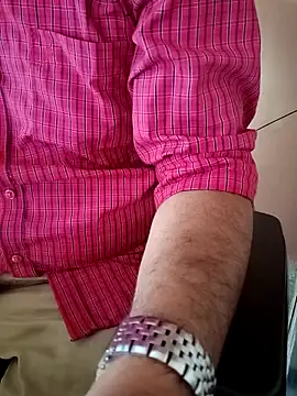 Snapshot of daddy_indian chatting on 09.23.25 daddy indian online show from 09.23.25