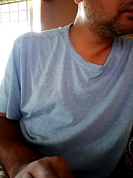 Snapshot of daddy_indian chatting on 10.11.25 daddy indian online show from 10.11.25