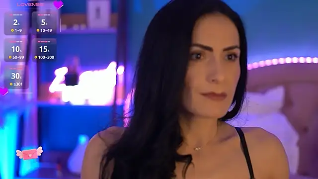 RaisaVawn online show from 04.14.26