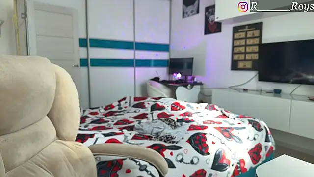 courteous raspberrry online show from 03.20.26