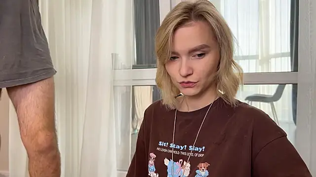 Adelovenick online show from 11.19.25