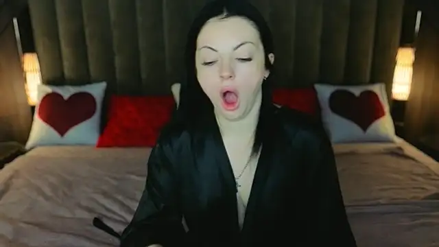 Daisy Delight online show from 03.04.26