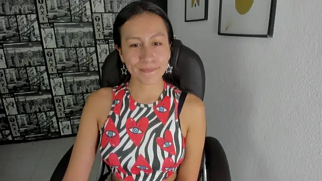 EmiGomez  online show from 02.10.25