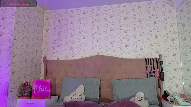 AvrillThomas online show from 01.29.25