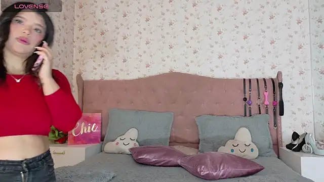 AvrillThomas online show from 02.06.25