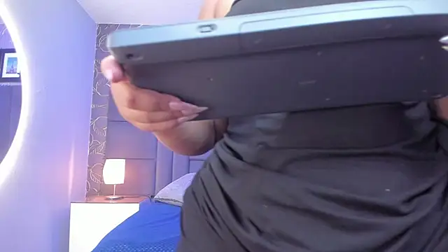 Snapshot of samyriverss chatting on 03.22.25 samyriverss online show from 03.22.25