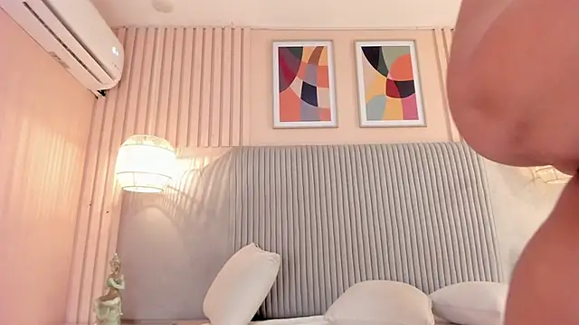 Snapshot of samyriverss chatting on 11.08.25 samyriverss online show from 11.08.25