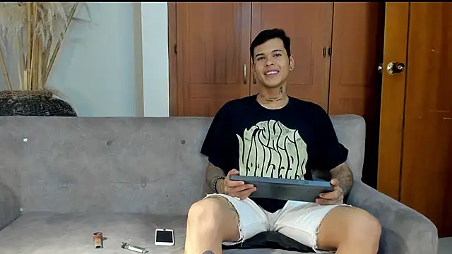 jamesinked  online show from 10.28.25