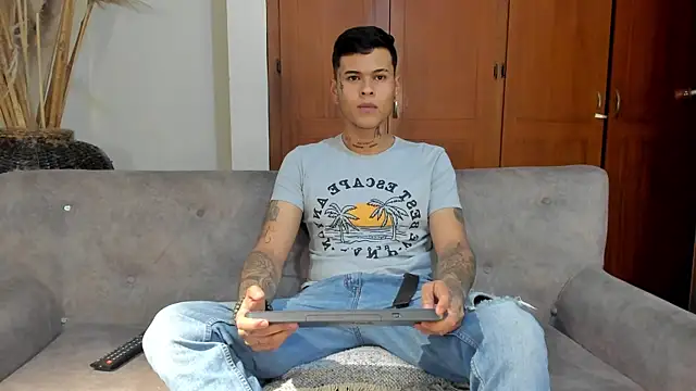 jamesinked  online show from 11.09.25