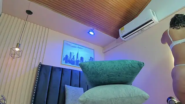 viiolett lee online show from 02.26.26