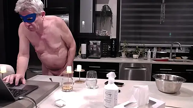 Toy-Daddy online show from 09.28.25