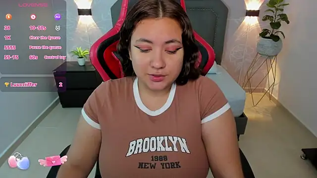 nadine russo online show from 01.17.25