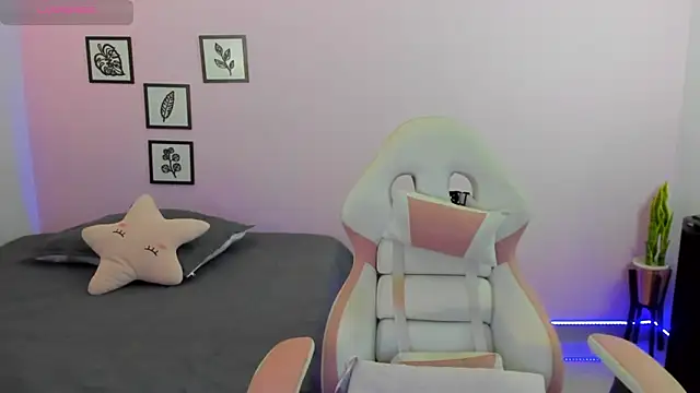 sophie pazz online show from 12.02.24