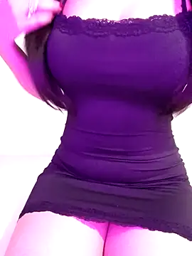 Almas Queen online show from 12.12.24