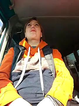 Snapshot of larylary6969 chatting on 02.19.25 larylary6969 online show from 02.19.25