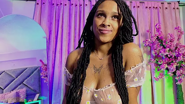 Snapshot of Elith_noa chatting on 02.01.26 Elith noa online show from 02.01.26