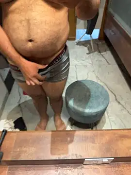 versatile guy01 online show from 11.08.25